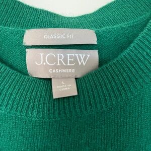 Women’s J Crew Cashmere Crewneck sweater - Kelly green